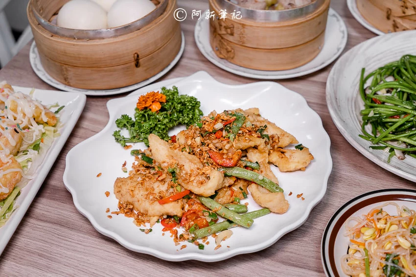 台中南屯美食新指標！五星飯店主廚掌杓，平價港式點心熱炒超值選。