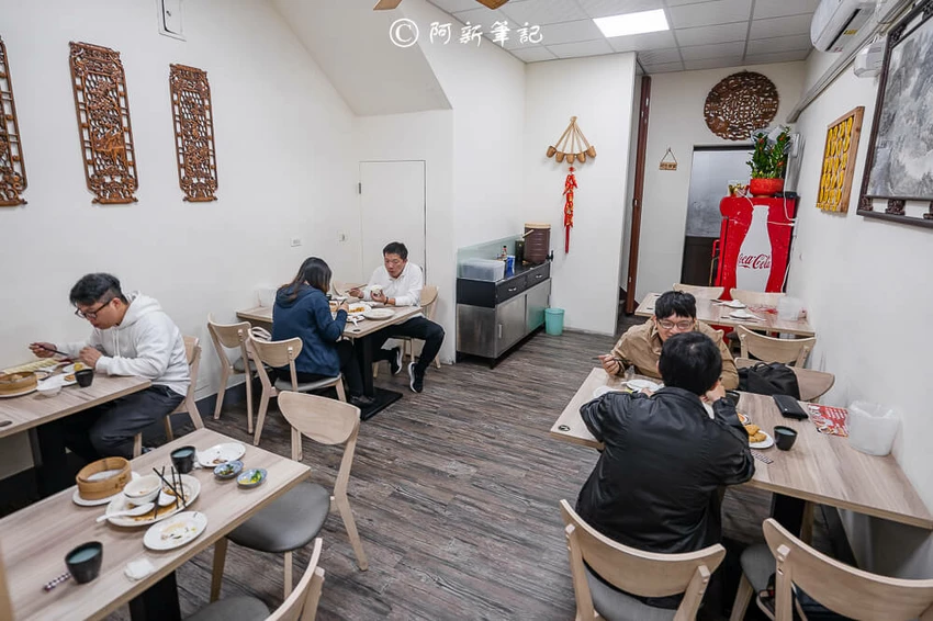 台中南屯美食新指標！五星飯店主廚掌杓，平價港式點心熱炒超值選。