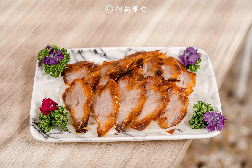 台中南屯美食新指標！五星飯店主廚掌杓，平價港式點心熱炒超值選。