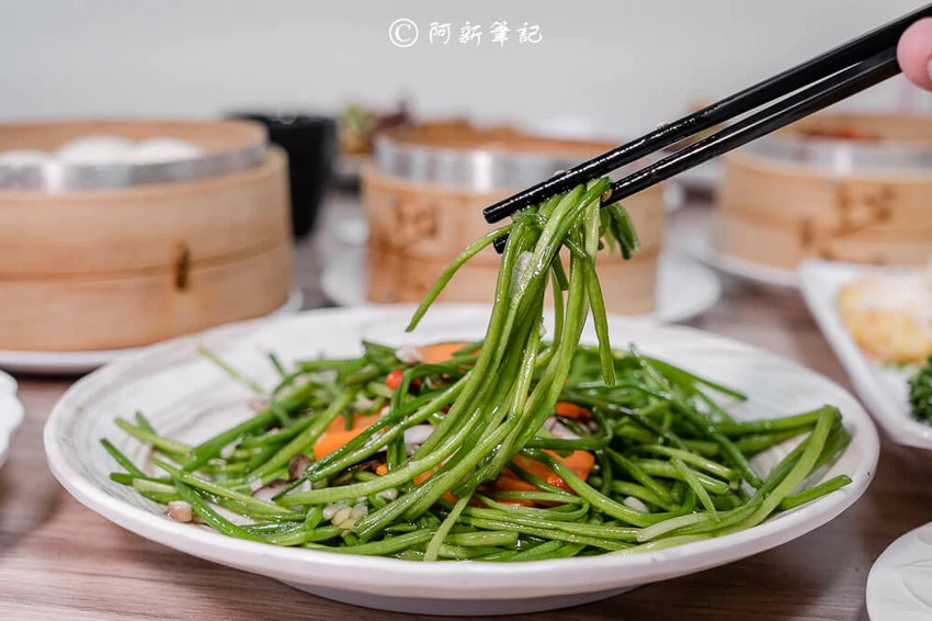 台中南屯美食新指標！五星飯店主廚掌杓，平價港式點心熱炒超值選。