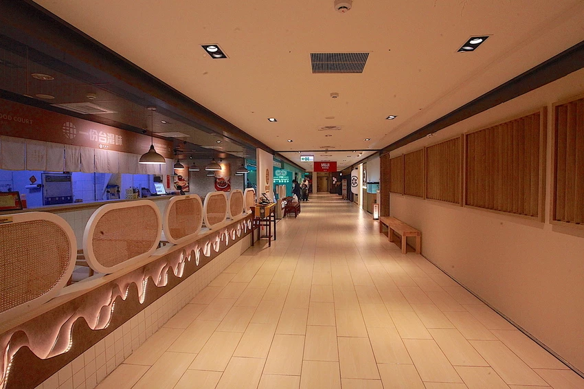 吃。台南市。美食|中西區 。「肉多多火鍋－台南新光中山店」網