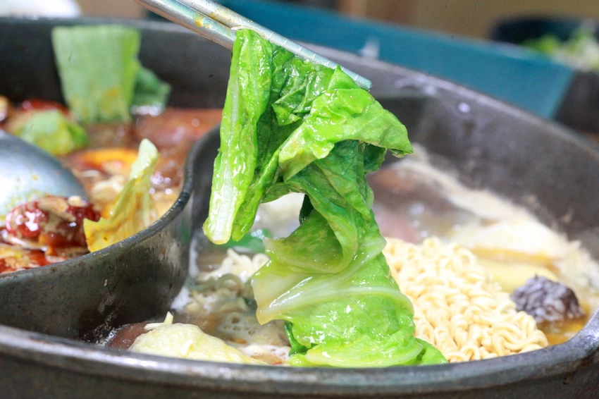 肉多多火鍋－台南新光中山店