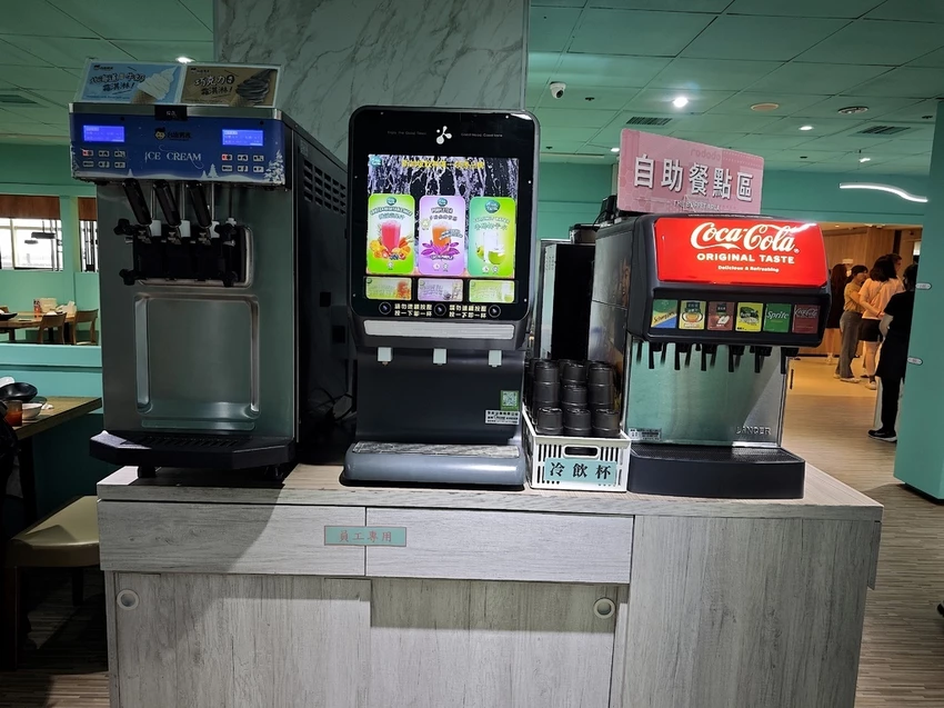 吃。台南市。美食|中西區 。「肉多多火鍋－台南新光中山店」網