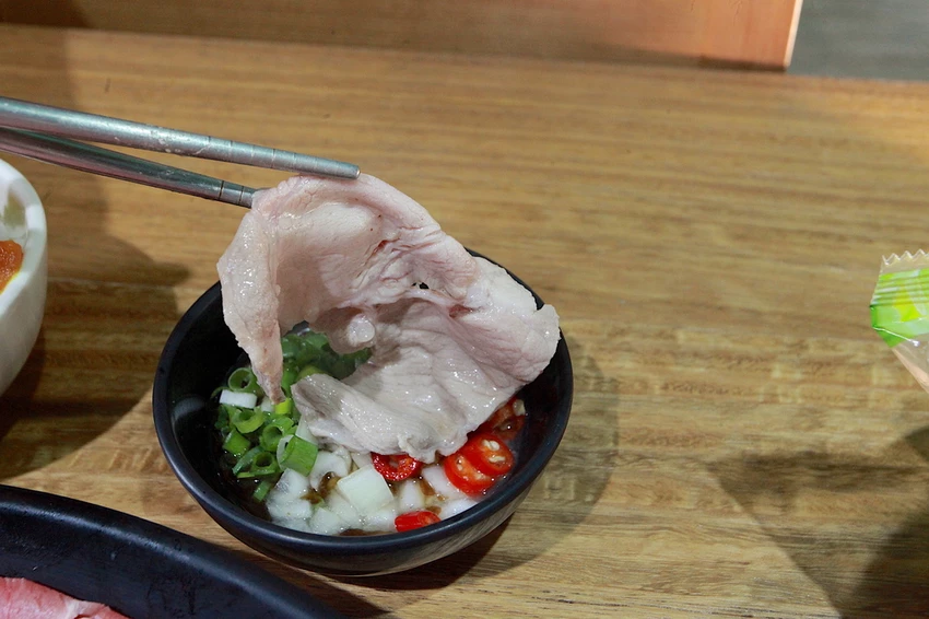 肉多多火鍋－台南新光中山店