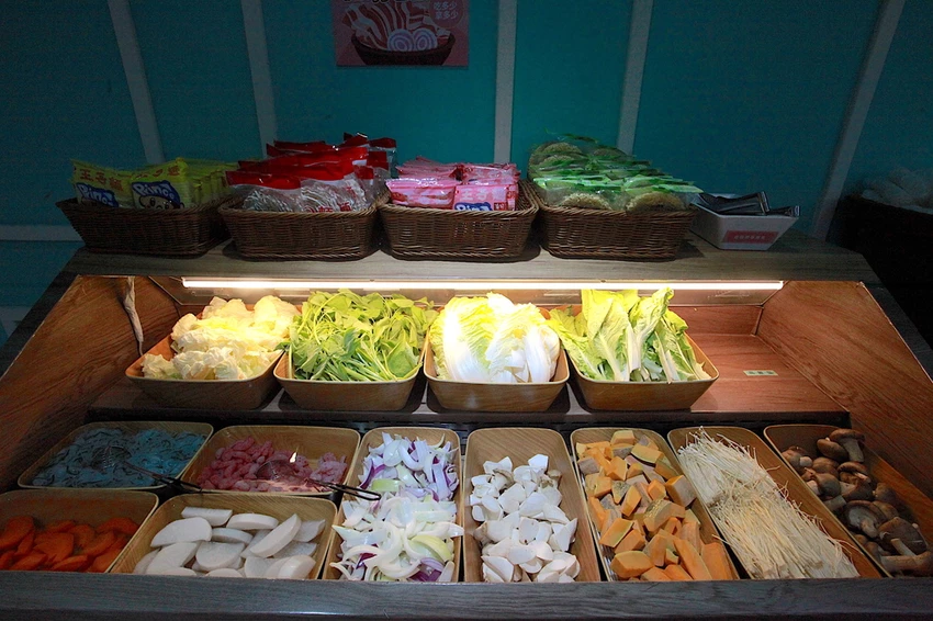 肉多多火鍋－台南新光中山店