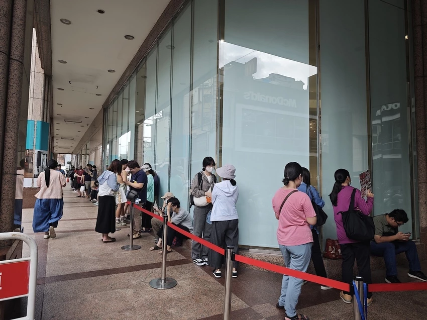 吃。台南市。美食|中西區 。「肉多多火鍋－台南新光中山店」網