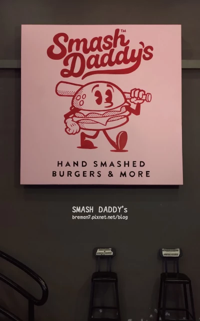 《泰國清邁自由行》Smash Daddy’s Burgers CNX│粉紅可愛風美式復古漢堡店