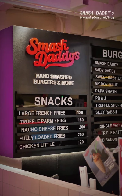 《泰國清邁自由行》Smash Daddy’s Burgers CNX│粉紅可愛風美式復古漢堡店