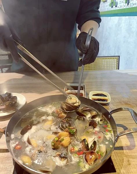 「台北火鍋」蛤?! Huh Pot 台北忠孝店，東區美食推薦