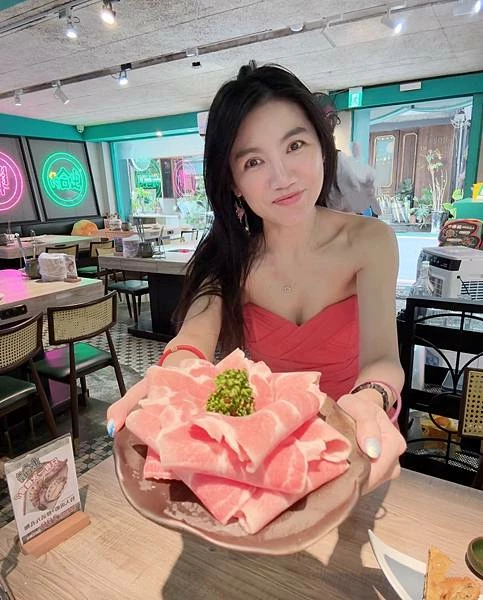 「台北火鍋」蛤?! Huh Pot 台北忠孝店，東區美食推薦