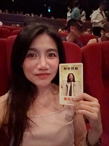 「電影首映」本週二部強檔，#捍衛天使 基努李維變身「凡人天使