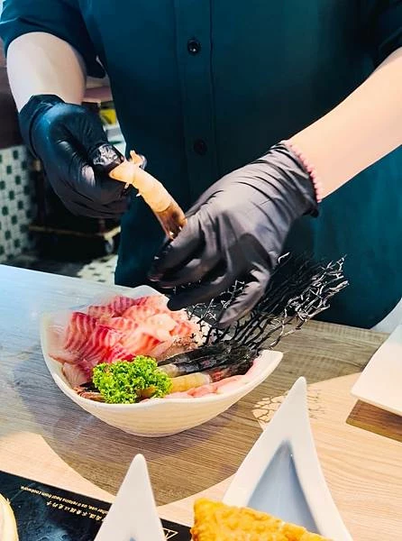 「台北火鍋」蛤?! Huh Pot 台北忠孝店，東區美食推薦