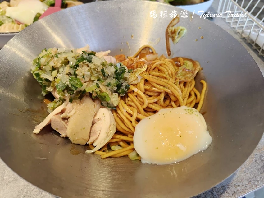 【新竹美食】鉄燒餃子，獨家特色餃子與炒麵雙重奏 | 創意台日料理 | 質感日式登山風小餐館 | 新竹必吃推薦...