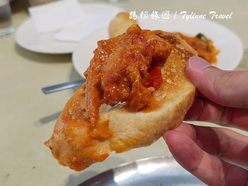 【新北美食】寬哥那裡,三貂嶺秘境義式料理 | 品嚐特色義大利麵與窯烤披薩 | 鐵道旁咖啡餐酒館 | 瑞芳三貂...