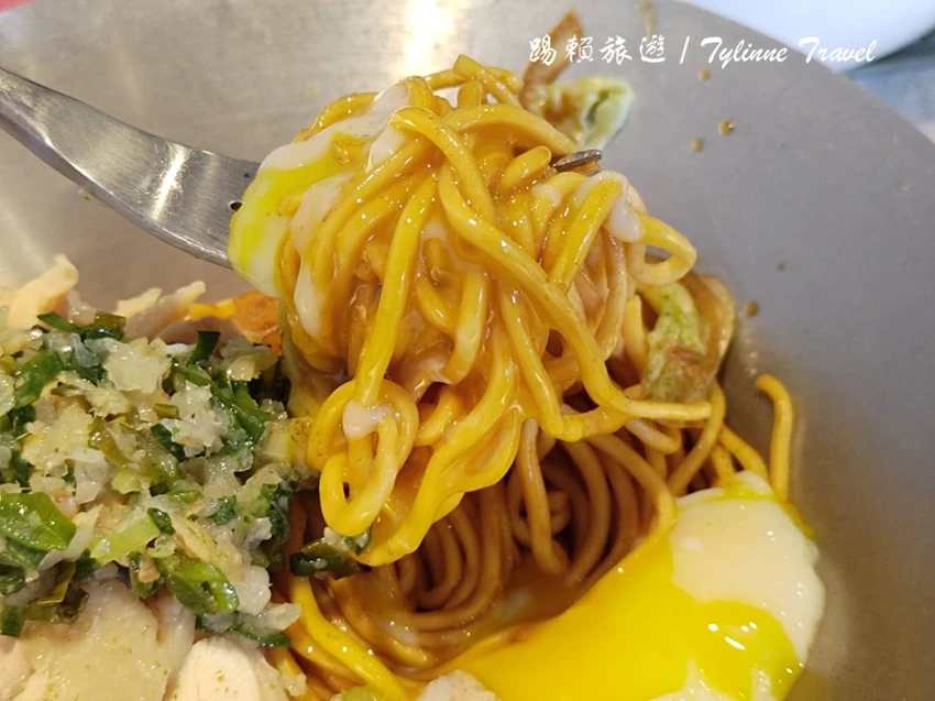 【新竹美食】鉄燒餃子，獨家特色餃子與炒麵雙重奏 | 創意台日料理 | 質感日式登山風小餐館 | 新竹必吃推薦...