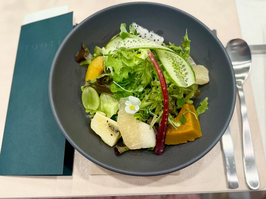 【台北高級餐廳推薦】rooTi在台北永康街遇見歐洲，健康美味地中海飲食特色餐廳，還有大小提琴鋼琴現場演奏...