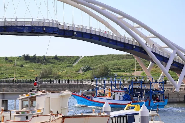 永安漁港 (西濱公路) - 永安觀海橋 永安漁港 (西濱公路) - 永安觀海橋