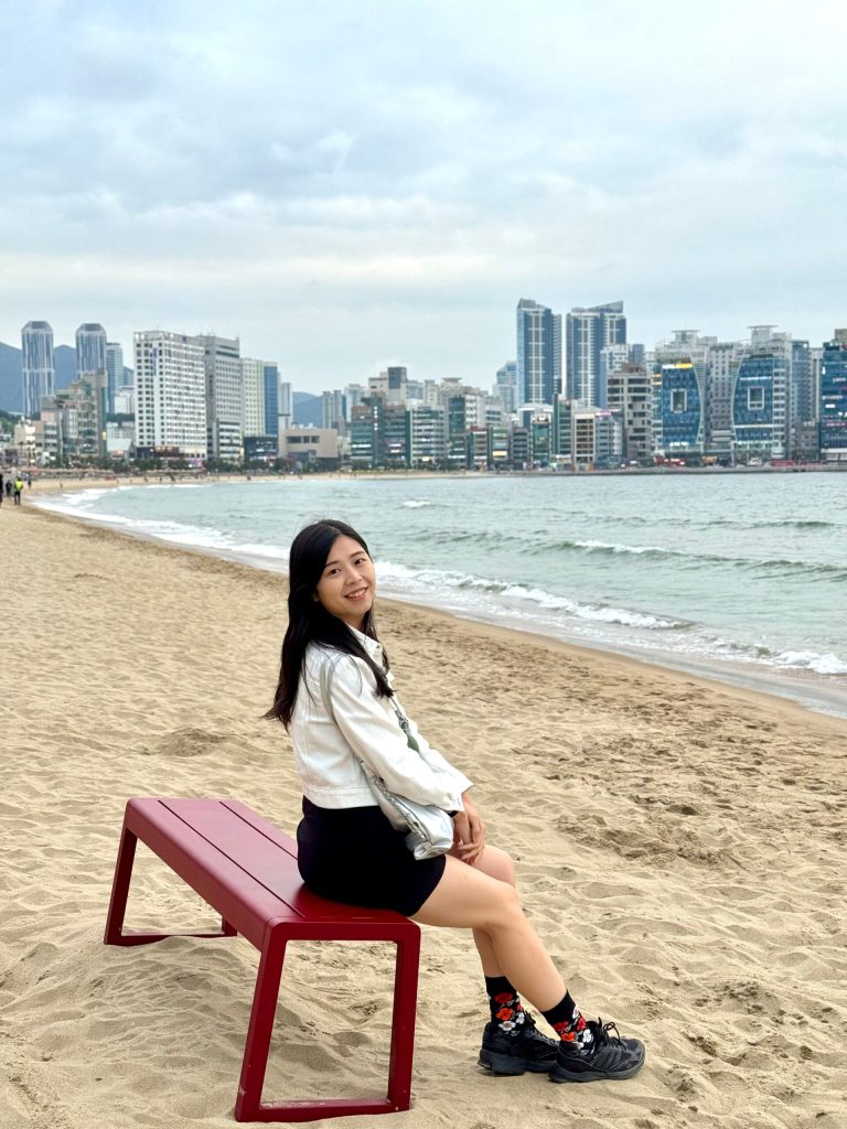 釜山自由行｜廣安里海景第一排住宿推薦【The First Hyoi Stay】17樓景色超美～樓下就有烤肉店、711 - 雁雁｜美食 旅遊 生活娛樂