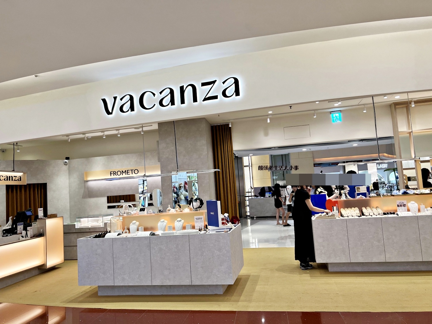 /tmp/phpBIMNxl /tmp/phpBIMNxl