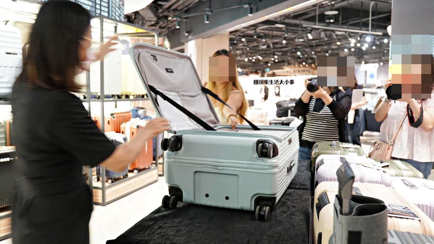 /tmp/phpawnw5R /tmp/phpawnw5R