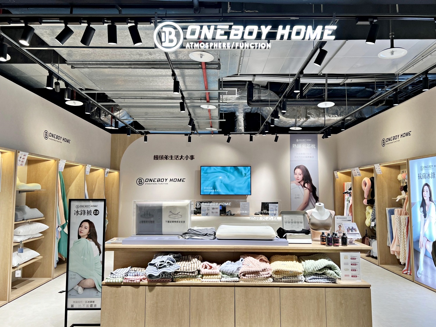 /tmp/phpWOJdJX /tmp/phpWOJdJX