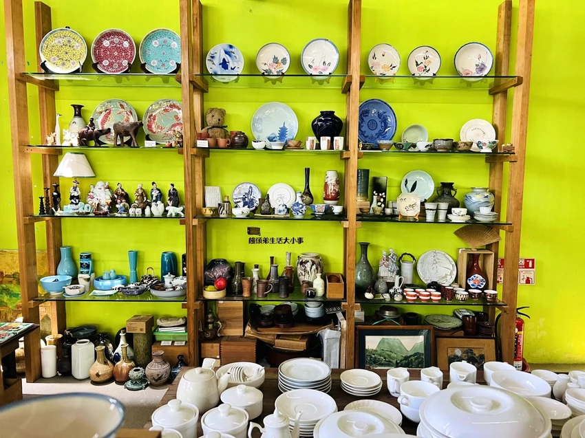 宜蘭親子景點推薦！宜蘭碗盤博物館門票只要50元，上萬件收藏超好拍。