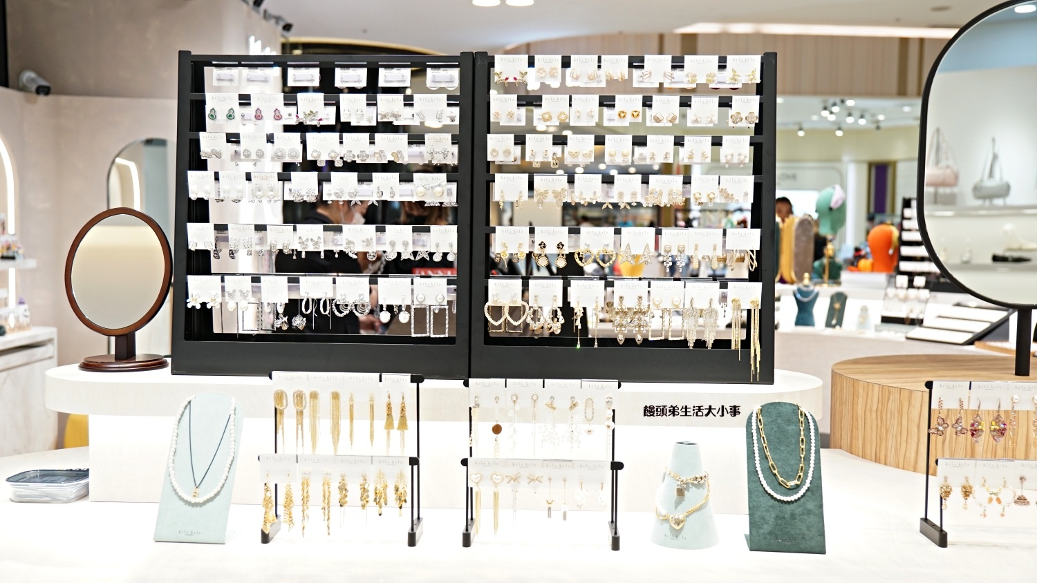 /tmp/phpFs8lJQ /tmp/phpFs8lJQ