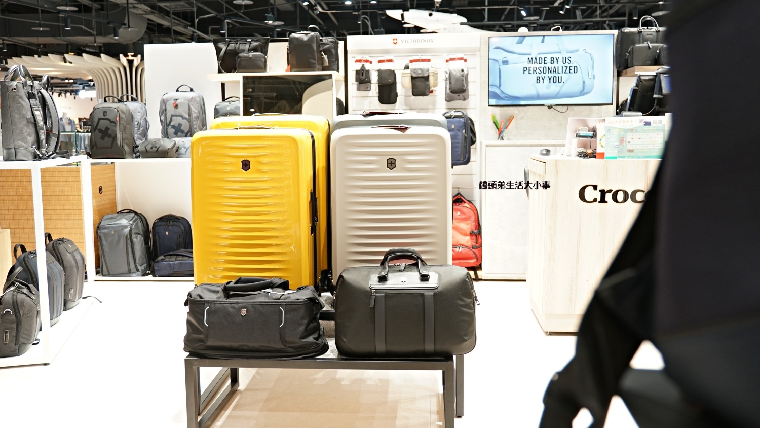 /tmp/phpx3NKqi /tmp/phpx3NKqi