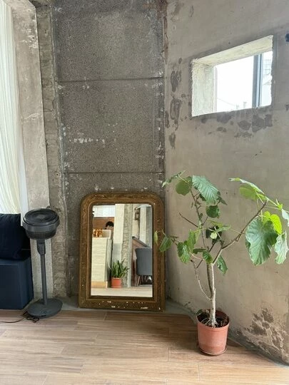 嘉義咖啡廳推薦!70年老宅咖啡館花磚咖啡淺花樓2樓,復古水泥空間喝下午茶。