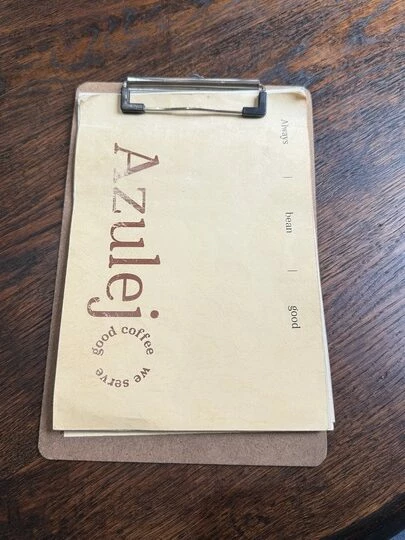 嘉義咖啡廳推薦!70年老宅咖啡館花磚咖啡淺花樓2樓,復古水泥空間喝下午茶。