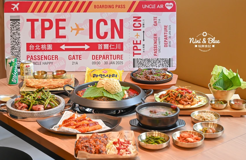 點馬鈴薯排骨火鍋可超值無限續加小菜、拉麵、年糕，也有平日商業午餐