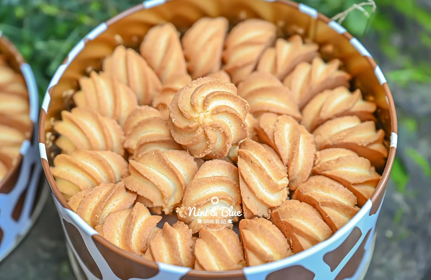 短腿阿鹿宜蘭礁溪店,酥鬆化的香濃起司曲奇餅乾,ㄚ鹿泡溫泉限定圖案 @Nini and Blue 玩樂食記