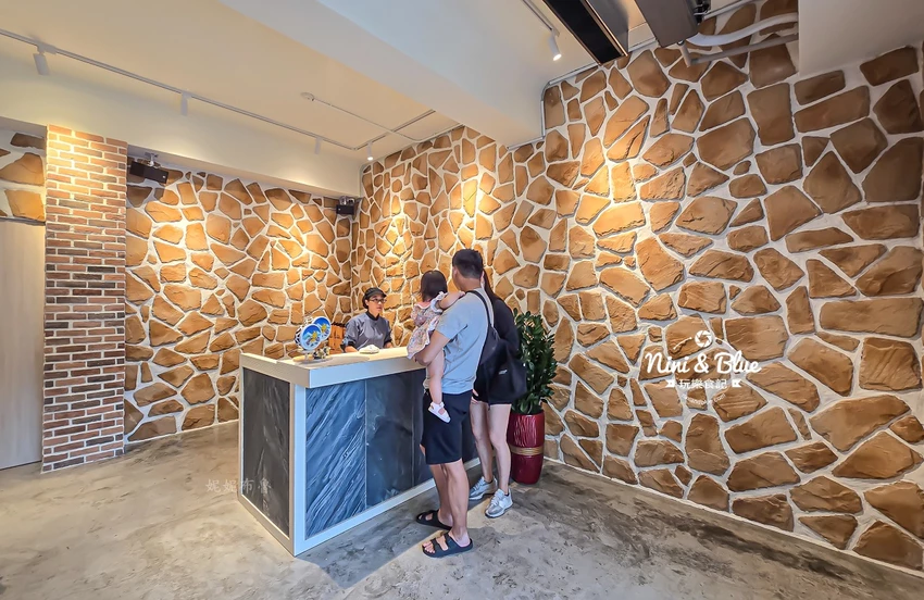 短腿阿鹿宜蘭礁溪店,酥鬆化的香濃起司曲奇餅乾,ㄚ鹿泡溫泉限定圖案 @Nini and Blue 玩樂食記