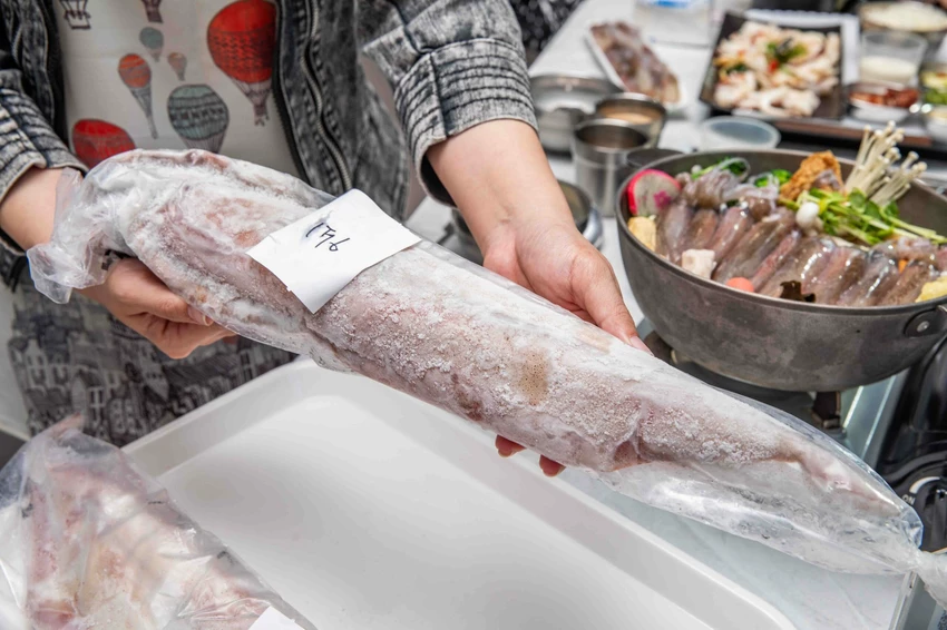 市場最低價萬里三點蟹一隻150元!花義思廚坊自家漁船直送,金山萬里必吃活海鮮。