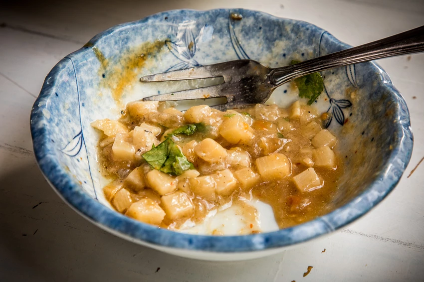 彰化二林菜市場隱藏版!肉圓壽內餡爆多,搭配甘甜竹筍湯只要20元。!