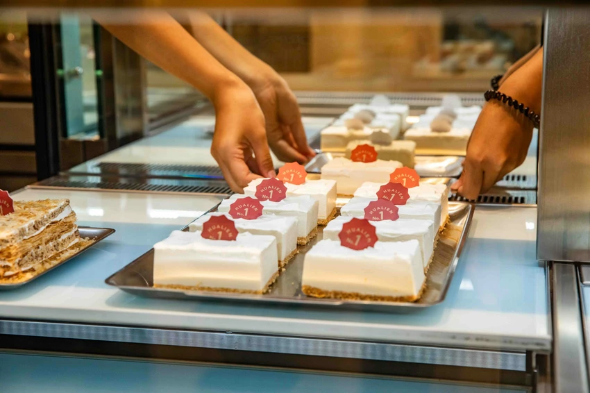 花蓮壽豐高人氣甜點店！常紅蛋糕Redever Cake，熱門口味手慢就買不到。