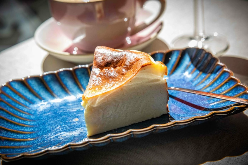 台北東區早午餐！忠孝敦化站At.First早寓More平日也客滿，大份量早午餐盤無雷。