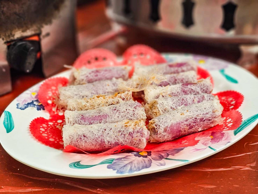 陽明山超佛心土雞城！米粉湯地瓜湯無限吃到飽，戶外大樹下用餐超有FU。