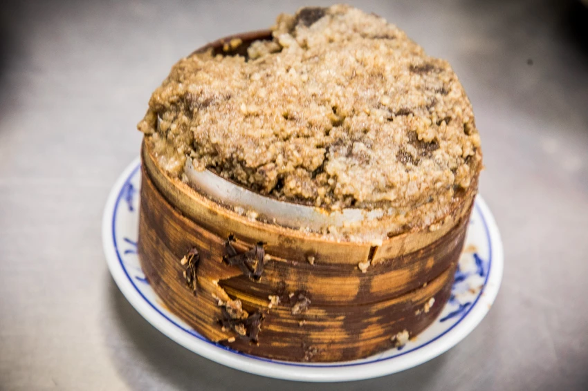 永川牛肉麵｜24小時營業，重口味牛肉麵的經典！免費加湯加麵老牌川味牛肉麵