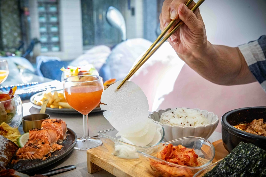 台北東區早午餐！忠孝敦化站At.First早寓More平日也客滿，大份量早午餐盤無雷。