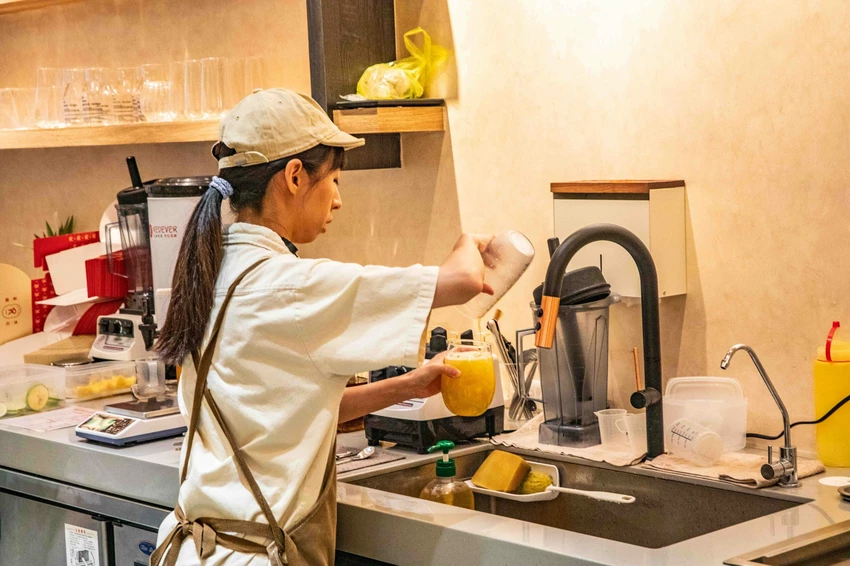 花蓮壽豐高人氣甜點店！常紅蛋糕Redever Cake，熱門口味手慢就買不到。