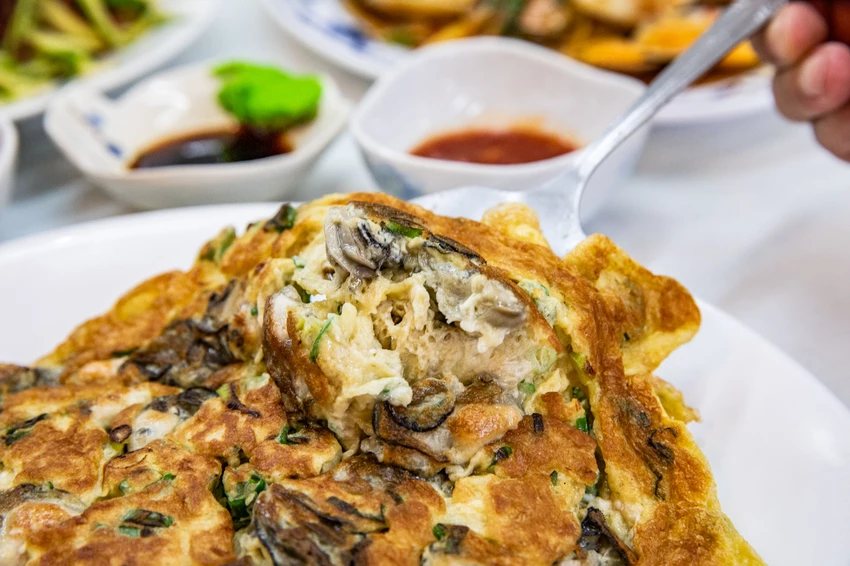 三葉活海鮮｜公開透明不偷斤減兩，料理全程通通看得到，在地經營傳承三代五十年活海鮮