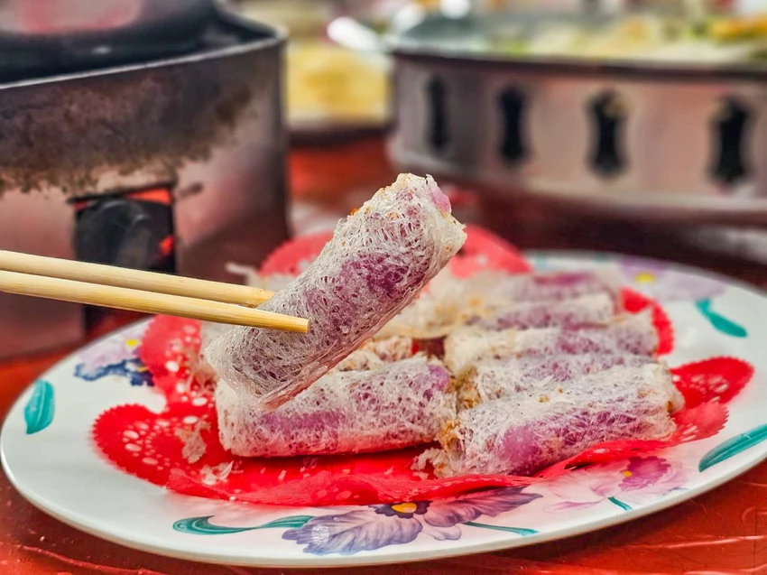 陽明山超佛心土雞城！米粉湯地瓜湯無限吃到飽，戶外大樹下用餐超有FU。