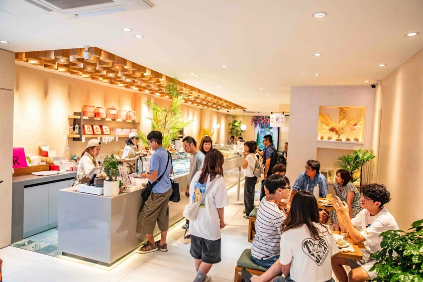 花蓮壽豐高人氣甜點店！常紅蛋糕Redever Cake，熱門口味手慢就買不到。