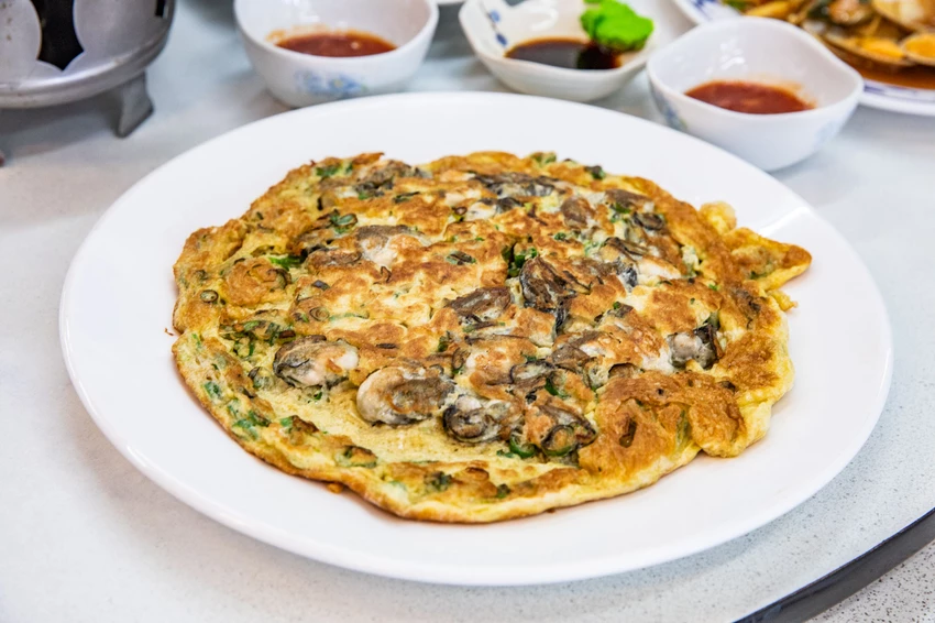 三葉活海鮮｜公開透明不偷斤減兩，料理全程通通看得到，在地經營傳承三代五十年活海鮮