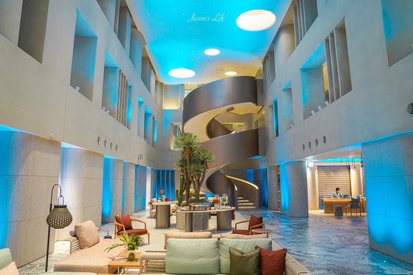 墾丁海景飯店新開幕!Hotel dùa Kenting360度空中泳池、海景房、餐廳全開箱。