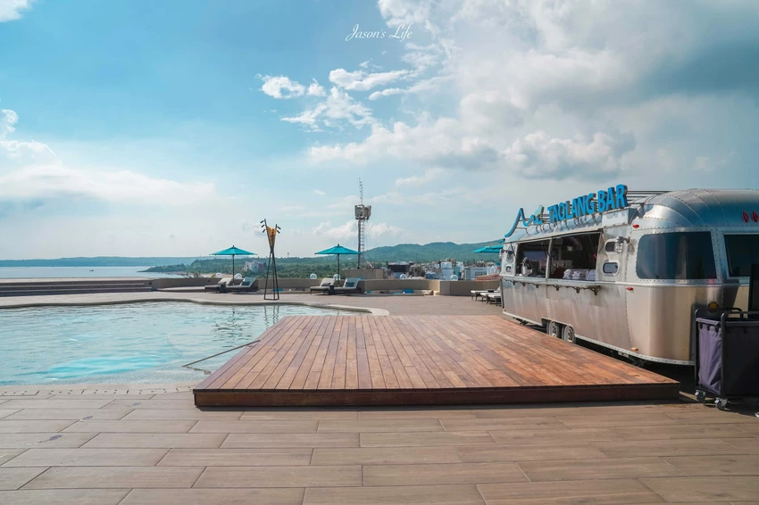 墾丁海景飯店新開幕!Hotel dùa Kenting360度空中泳池、海景房、餐廳全開箱。