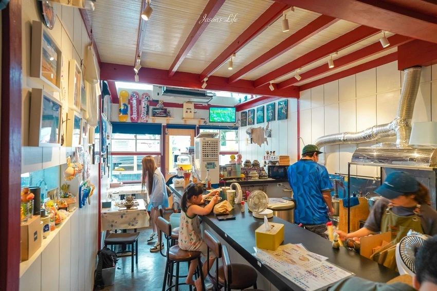 台中日式美食推薦！假日限定Aonohero道地沖繩麵與飯糰，秒飛沖繩街頭。