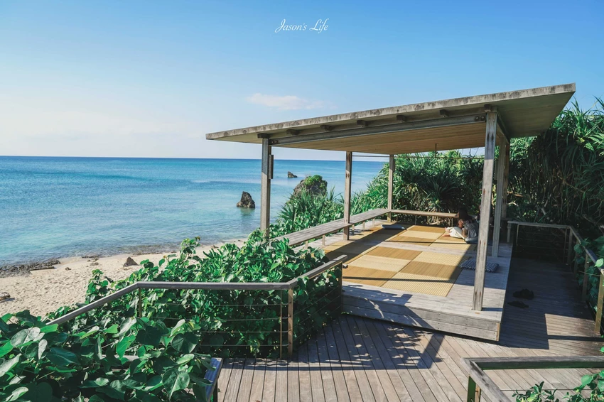 沖繩海景咖啡廳推薦！BANTA CAFE星野集團打造日落第一排，低消500日圓超親民。