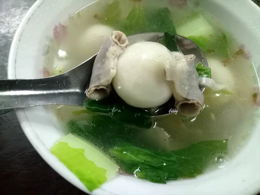 雙連站 | 燕山湯圓 傳承一甲子的好滋味 深受好評的豬肝鹹湯圓/粉腸鹹湯圓 冬至湯圓